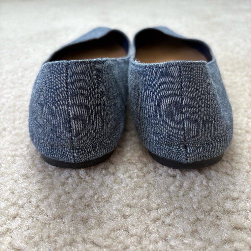 Gap Pointed Flats - Picture 4 of 6